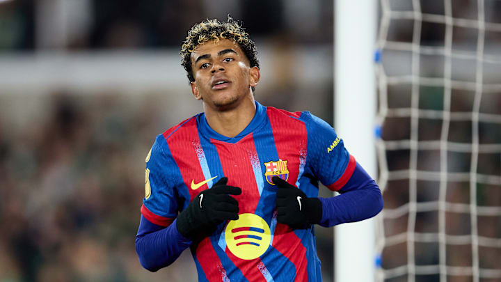 Lamine Yamal sera titulaire face à la Real Sociedad.