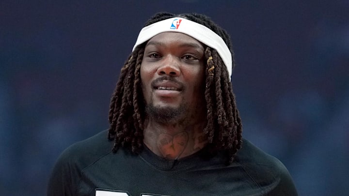 Nov 18, 2025; Portland, Oregon, USA; Portland Trail Blazers center Robert Williams III (35) looks on during warmups before the game against the Phoenix Suns at Moda Center. Mandatory Credit: Soobum Im-Imagn Images Nov 18, 2025; Portland, Oregon, USA; Portland Trail Blazers center Robert Williams III (35) looks on during warmups before the game against the Phoenix Suns at Moda Center. Mandatory Credit: Soobum Im-Imagn Images