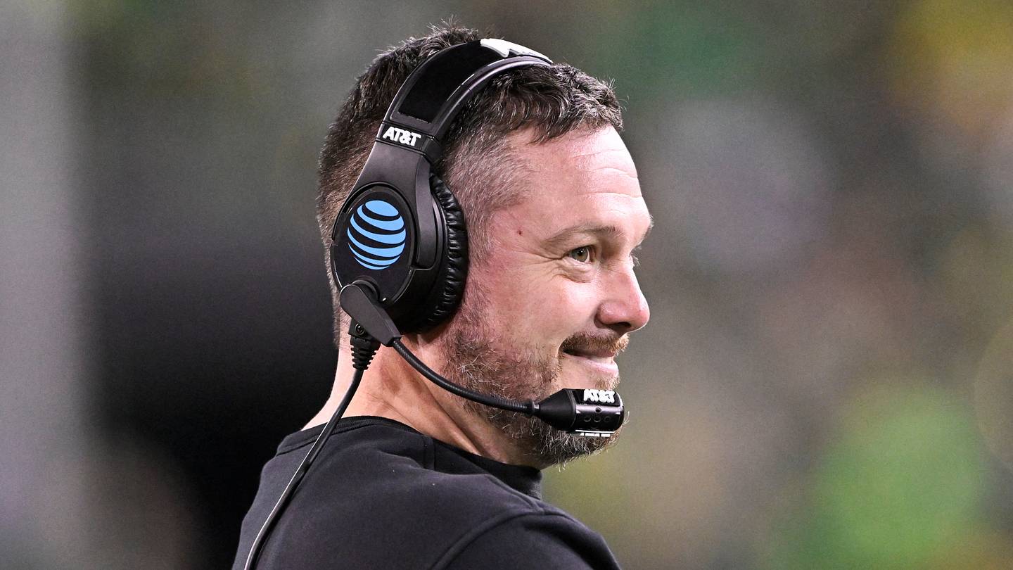 Oregon's Dan Lanning Speaks Openly About Potential Playoff Expansion