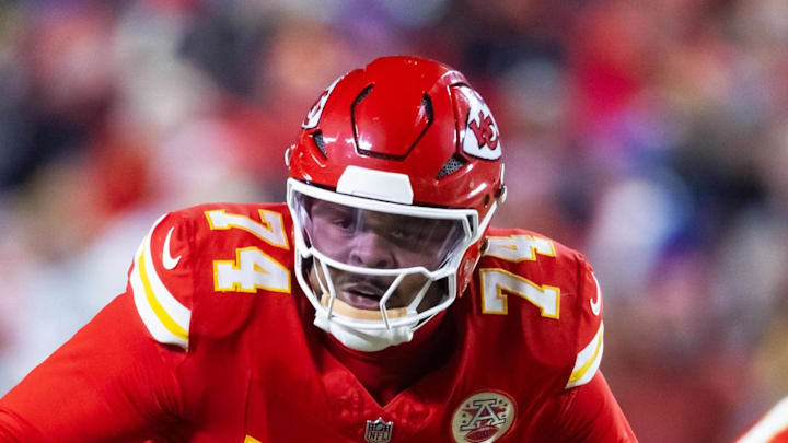 Kansas City Chiefs offensive tackle Jawaan Taylor plays