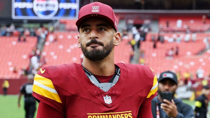 Sep 21, 2025; Landover, Maryland, USA; Washington Commanders quarterback Marcus Mariota (8) walks off the field after the game against Las Vegas Raiders at Northwest Stadium. Mandatory Credit: Geoff Burke-Imagn Images Sep 21, 2025; Landover, Maryland, USA; Washington Commanders quarterback Marcus Mariota (8) walks off the field after the game against Las Vegas Raiders at Northwest Stadium. Mandatory Credit: Geoff Burke-Imagn Images