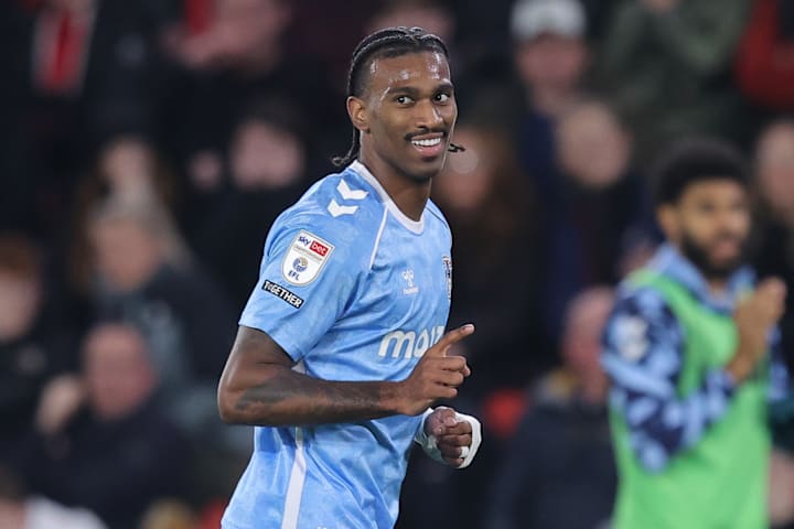 ฮาจิ ไรท์ กองหน้า