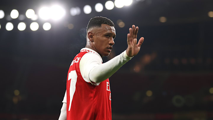 Marquinhos atualmente defende o Arsenal