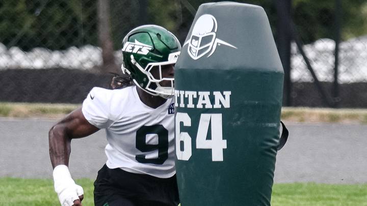 New York Jets edge Will McDonald IV (9) participates in a drill during minicamp at Atlantic Health Jets Training Center. Mandatory Credit: John Jones-Imagn Images New York Jets edge Will McDonald IV (9) participates in a drill during minicamp at Atlantic Health Jets Training Center. Mandatory Credit: John Jones-Imagn Images