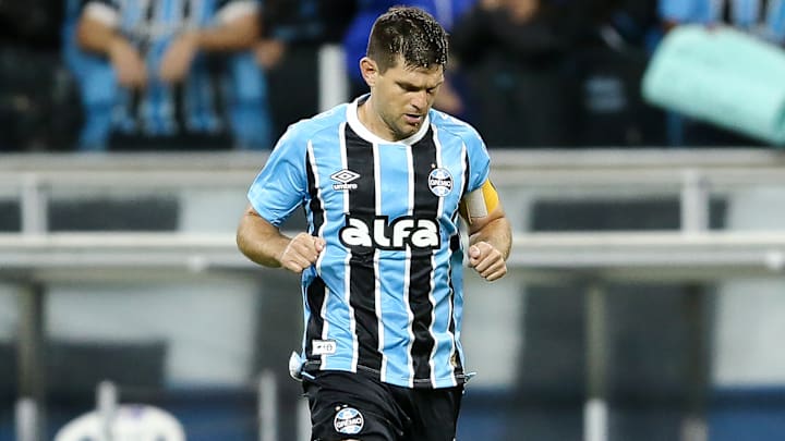 Kannemann voltou ao time no Gre-Nal Kannemann voltou ao time no Gre-Nal