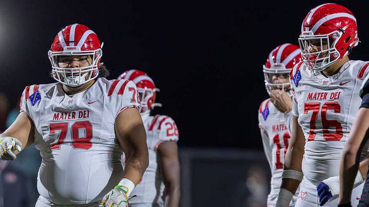 While many anticipated a high-scoring affair in this Trinity Leauge battle, Mater Dei edged Centennial, 10-9, on Friday night. While many anticipated a high-scoring affair in this Trinity Leauge battle, Mater Dei edged Centennial, 10-9, on Friday night.