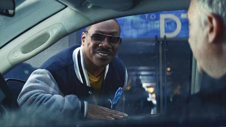 Beverly Hills Cop: Axel F. (L to R) Eddie Murphy as Axel Foley and Paul Reiser as Jeffrey Friedman in Beverly Hills Cop: Axel F. Courtesy of Netflix © 2024.
