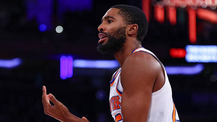 New York Knicks shooting guard Mikal Bridges (25) reacts during the first half against the Toronto Raptors at Madison Square Garden. Mandatory Credit: Vincent Carchietta-Imagn Images New York Knicks shooting guard Mikal Bridges (25) reacts during the first half against the Toronto Raptors at Madison Square Garden. Mandatory Credit: Vincent Carchietta-Imagn Images