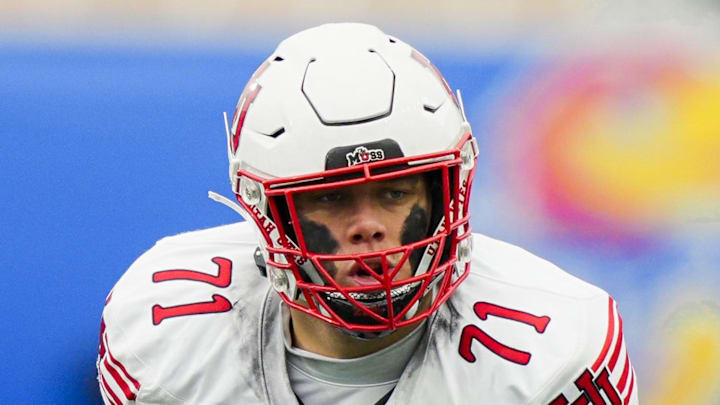 Utah offensive lineman Caleb Lomu Utah offensive lineman Caleb Lomu