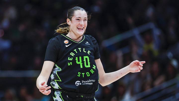 Seattle Storm forward Grace Vanslooten (40) Seattle Storm forward Grace Vanslooten (40)