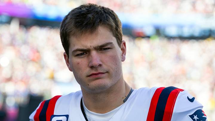 New England Patriots quarterback Drake Maye (10).