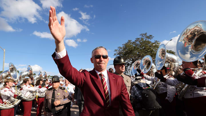Dec 29, 2022; Orlando, Florida, USA; Florida State Seminoles head coach Mike Norvell arrives for a game against the Oklahoma Sooners in the 2022 Cheez-It Bowl at Camping World Stadium. Mandatory Credit: Nathan Ray Seebeck-Imagn Images Dec 29, 2022; Orlando, Florida, USA; Florida State Seminoles head coach Mike Norvell arrives for a game against the Oklahoma Sooners in the 2022 Cheez-It Bowl at Camping World Stadium. Mandatory Credit: Nathan Ray Seebeck-Imagn Images