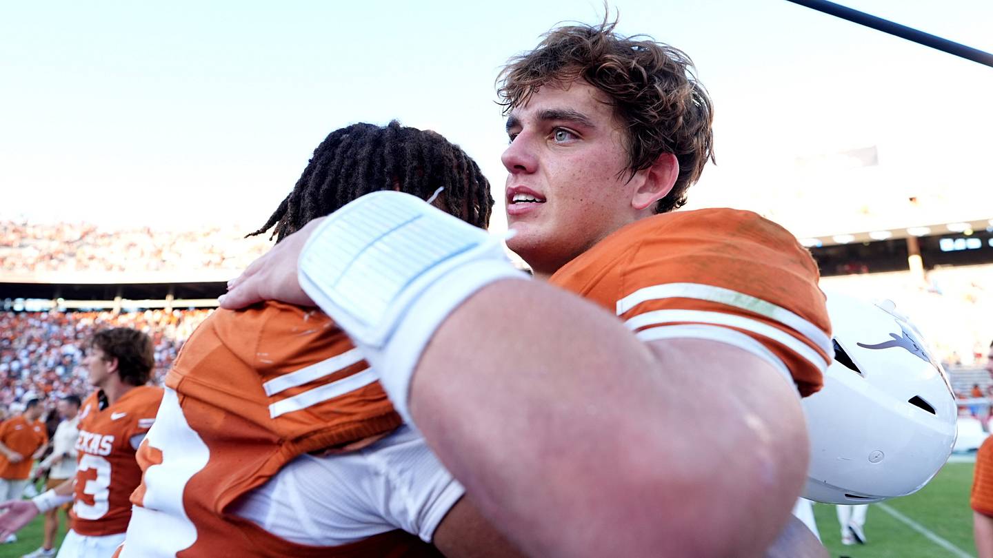 Coaches Poll Top 25: There's a New No. 1 in College Football After a Massive Upset
