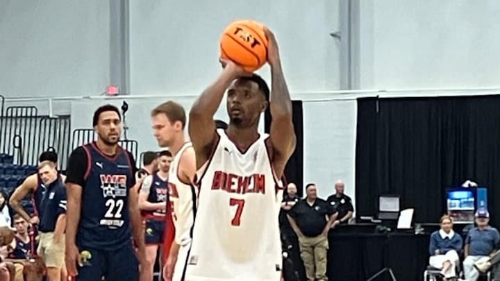 Elijah Hughes attempts a free throw during the Elam Ending of Boeheim's Army's loss to We Are D3.
