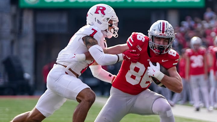 Ohio State Buckeyes tight end Max Klare (86) tries to run past Rutgers Scarlet Knights defensive back Cam Miller (7) during the NCAA football game at Ohio Stadium in Columbus on Nov. 22, 2025. Ohio State won 42-9.