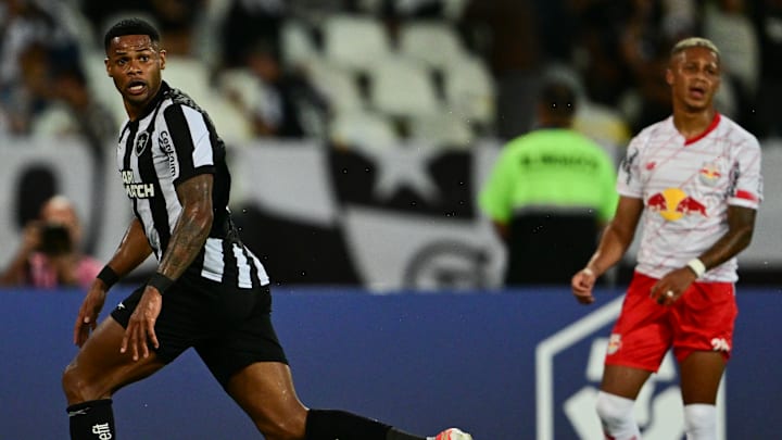 Partida tem início às 19h