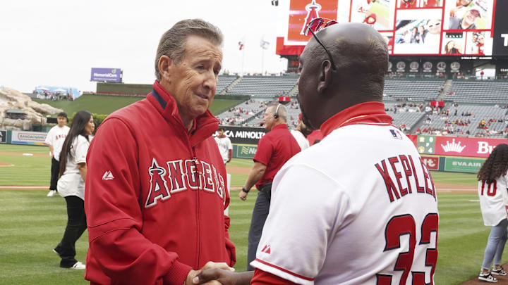 May 24, 2023; Anaheim, California, USA; Los Angeles Angels owner Arte Moreno shakes hands with Tim Keppler during the game against the Boston Red Sox at Angel Stadium. Mandatory Credit: Kirby Lee-Imagn Images May 24, 2023; Anaheim, California, USA; Los Angeles Angels owner Arte Moreno shakes hands with Tim Keppler during the game against the Boston Red Sox at Angel Stadium. Mandatory Credit: Kirby Lee-Imagn Images