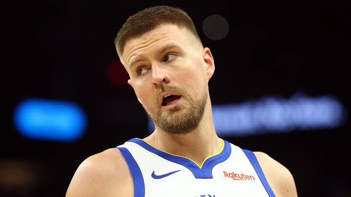 Apr 17, 2026; Phoenix, Arizona, USA; Golden State Warriors center Kristaps Porzingis (7) against the Phoenix Suns during the play-in rounds of the 2026 NBA Playoffs at Mortgage Matchup Center. Mandatory Credit: Mark J. Rebilas-Imagn Images Apr 17, 2026; Phoenix, Arizona, USA; Golden State Warriors center Kristaps Porzingis (7) against the Phoenix Suns during the play-in rounds of the 2026 NBA Playoffs at Mortgage Matchup Center. Mandatory Credit: Mark J. Rebilas-Imagn Images