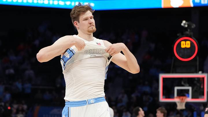 North Carolina Tar Heels center Henri Veesaar (13)