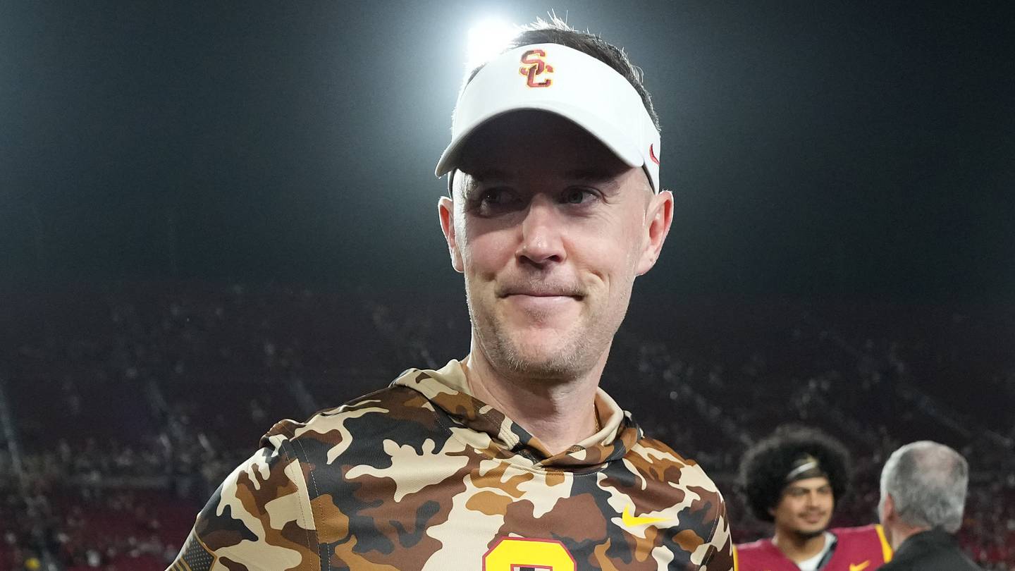 Lincoln Riley Shares Honest Perspective on USC Surviving Rutgers Scare