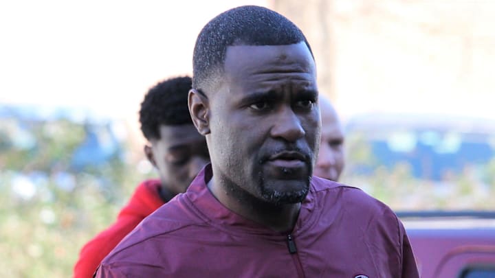 FSU defensive backs coach Marcus Woodson

Img 4327