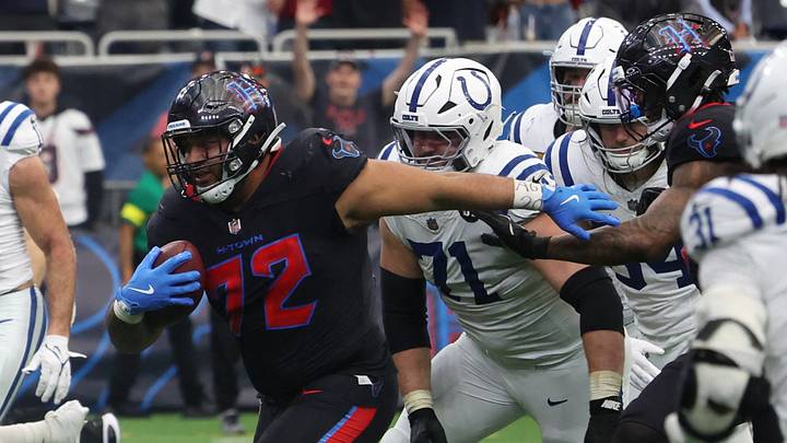   Houston Texans defensive tackle Tommy Togiai (72)