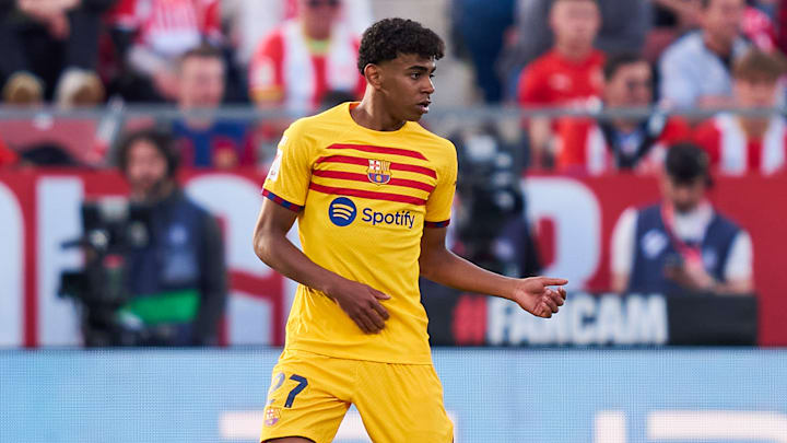 Lamine Yamal juega en el FC Barcelona, equipo en el que Lionel Messi es el máximo ídolo histórico