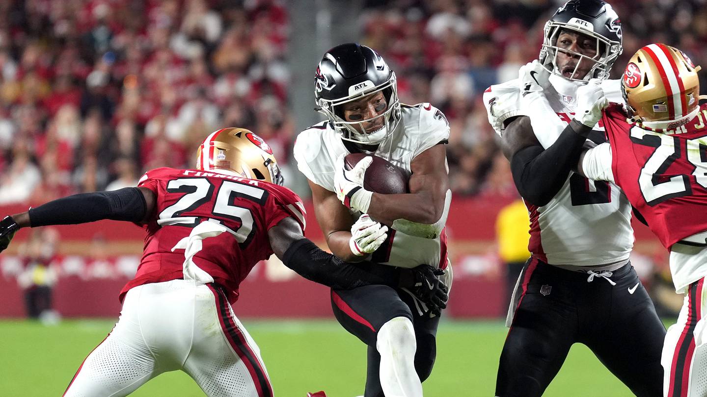Why Bijan Robinson Is ‘Fired Up' for Falcons' Showdown With Undefeated 49ers