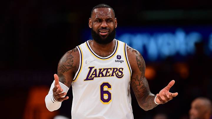 Los Angeles Lakers forward LeBron James