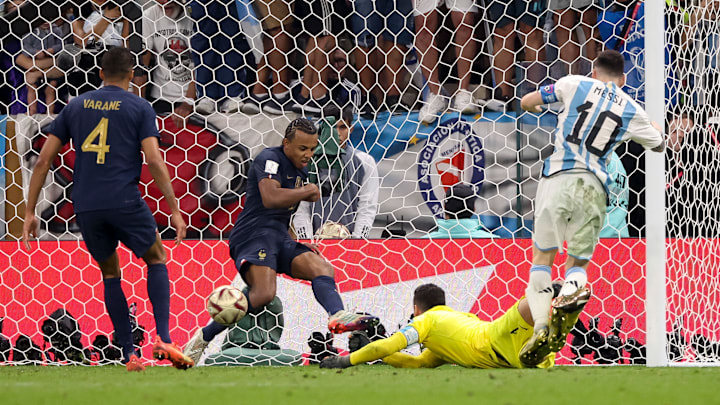 Le troisième but argentin, valable ? Le troisième but argentin, valable ?