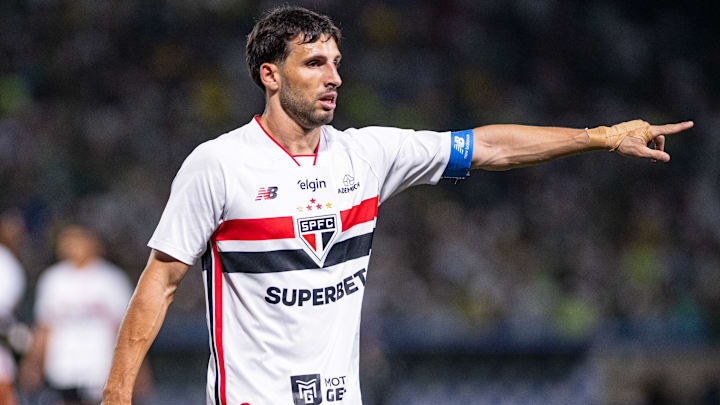 Calleri perdeu gol inacreditável em derrota pro Vasco