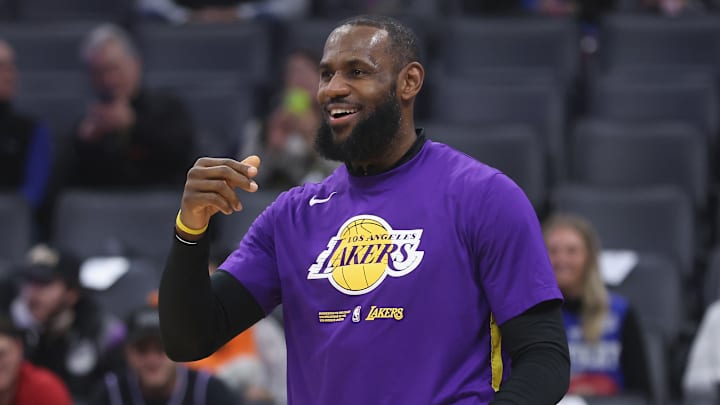 LeBron se mostró contento por Wade ante su nominación