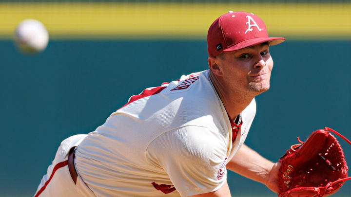 Texas v Arkansas: Game Three