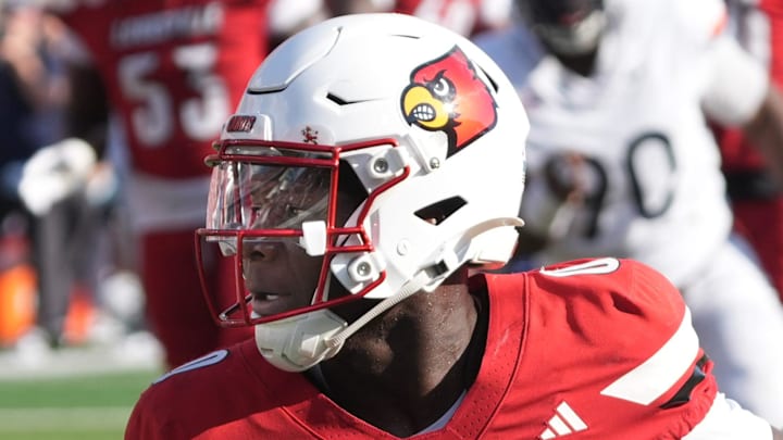 Louisville wide receiver Chris Bell