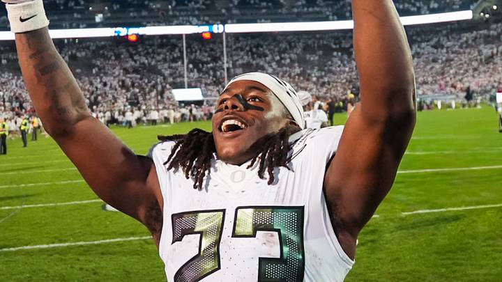 Oregon Ducks running back Dierre Hill Jr.