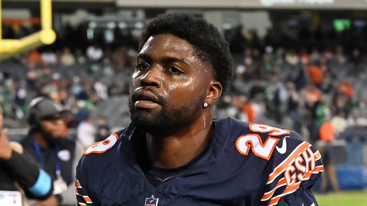 Chicago Bears defensive back Tyrique Stevenson (29) looks on 