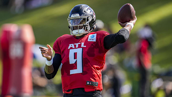 The pads came on for Michael Penix Jr. and the Atlanta Falcons on Tuesday at training camp. The pads came on for Michael Penix Jr. and the Atlanta Falcons on Tuesday at training camp.