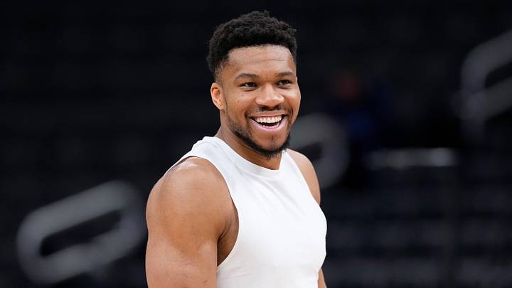 Memphis Grizzlies v Milwaukee Bucks