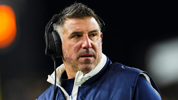 Tennessee Titans v Pittsburgh Steelers