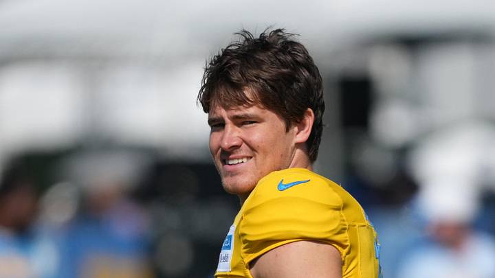 Aug 7, 2025; El Segundo, CA, USA; Los Angeles Chargers quarterback Justin Herbert (10) reacts during training camp at The Bolt. Mandatory Credit: Kirby Lee-Imagn Images Aug 7, 2025; El Segundo, CA, USA; Los Angeles Chargers quarterback Justin Herbert (10) reacts during training camp at The Bolt. Mandatory Credit: Kirby Lee-Imagn Images