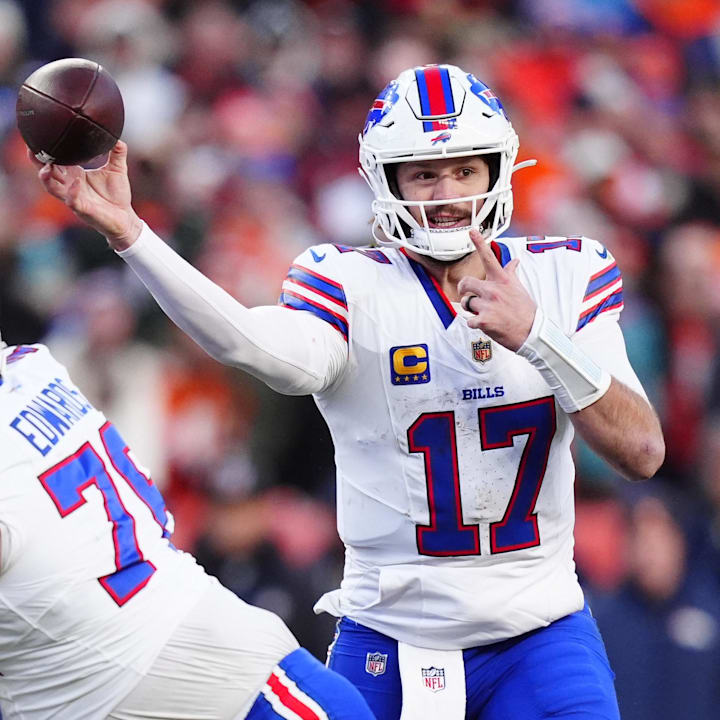 Buccaneers' Mike Evans to Bills Buzz Heats Up in Free Agency