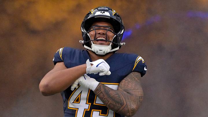 Oct 23, 2025; Inglewood, California, USA; Los Angeles Chargers linebacker Tuli Tuipulotu (45) is introduced for the game against the Minnesota Vikings at SoFi Stadium. Mandatory Credit: Jayne Kamin-Oncea-Imagn Images Oct 23, 2025; Inglewood, California, USA; Los Angeles Chargers linebacker Tuli Tuipulotu (45) is introduced for the game against the Minnesota Vikings at SoFi Stadium. Mandatory Credit: Jayne Kamin-Oncea-Imagn Images