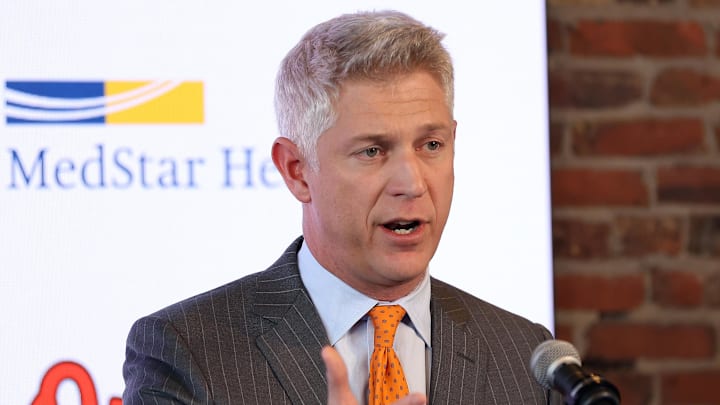 Nov 4, 2025; Baltimore, MD, USA; President of Baseball Operations Mike Elias introduces Craig Albernaz as the Baltimore Orioles new Manager at Warehouse Bar. Mandatory Credit: Daniel Kucin Jr.-Imagn Images Nov 4, 2025; Baltimore, MD, USA; President of Baseball Operations Mike Elias introduces Craig Albernaz as the Baltimore Orioles new Manager at Warehouse Bar. Mandatory Credit: Daniel Kucin Jr.-Imagn Images