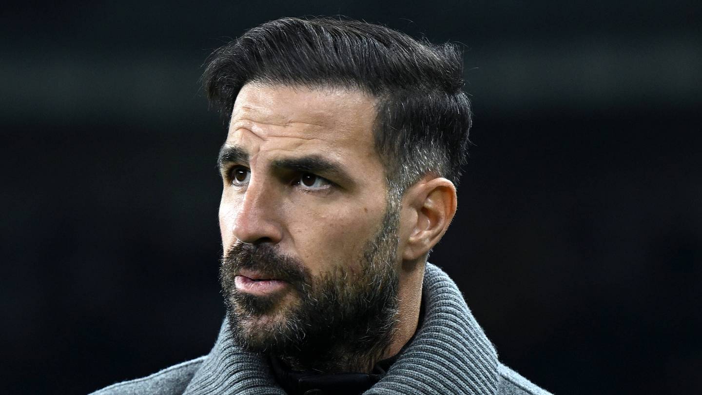 Como Coach Cesc Fabreagas Answers Question on Nico Paz's Future Amid ...