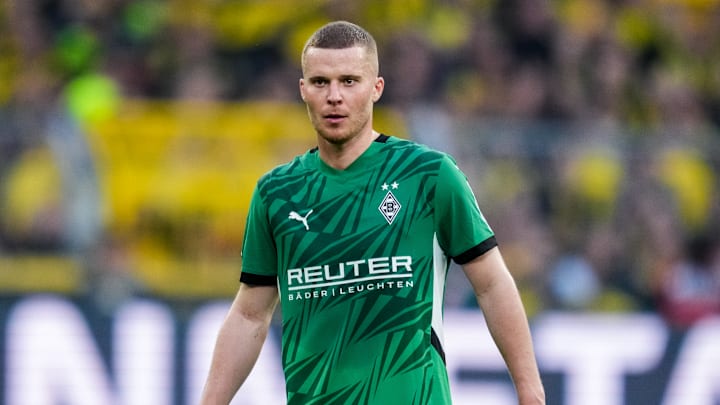 Nico Elvedi braucht noch acht Einsätze für Gladbach um den Sommer-Rekord zu brechen Nico Elvedi braucht noch acht Einsätze für Gladbach um den Sommer-Rekord zu brechen