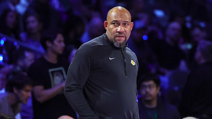 Darvin Ham difícilmente continúe con los Lakers la próxima temporada