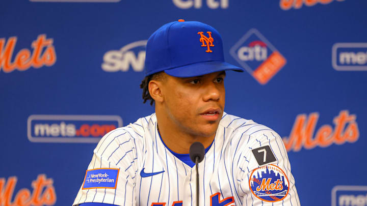 Juan Soto speaks to the media Juan Soto speaks to the media