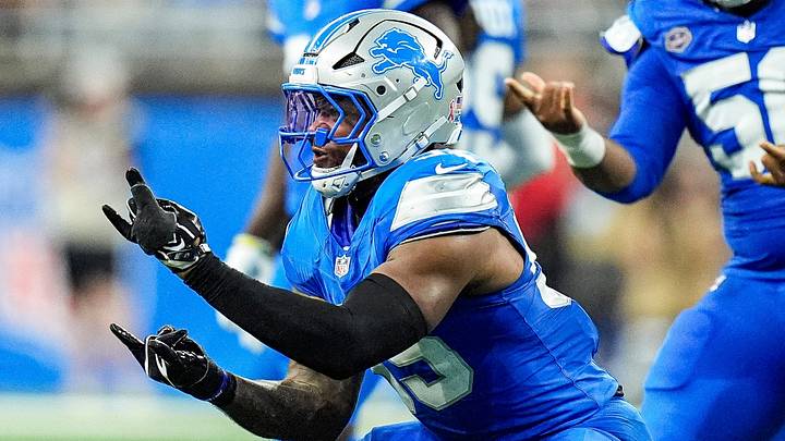 Detroit Lions linebacker Derrick Barnes (55).