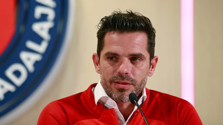 Fernando Gago prepara el once ideal de Chivas para el Clausura 2024