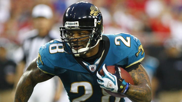 Aug 23, 2008; Tampa, FL, USA; Jacksonville Jaguars running back Fred Taylor (28) runs with the ball during the first quarter at Raymond James Stadium. Mandatory Credit: Kim Klement-Imagn Images
